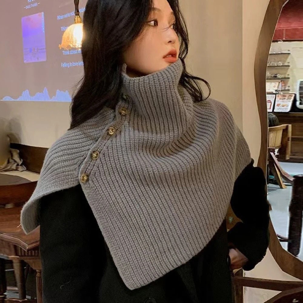 Classic Button Knitted Shawl W - Embellish Knit recension och pris